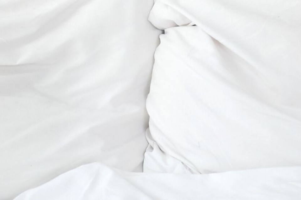 Femme au foyer ou Oxford: comment choisir la taie d'oreiller idale?